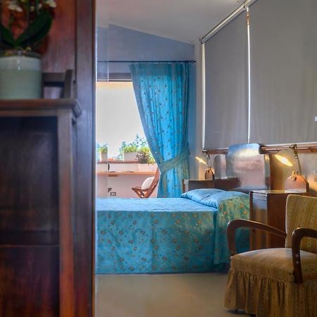 Hotel Ristorante Cavaliere Scario Kültér fotó