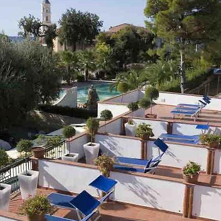 Hotel Ristorante Cavaliere Scario Kültér fotó